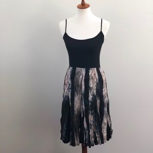 voxx new york • knee length skirt
